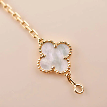 [Elara]LUCKY CLOVER 5-MOTIF-ARMBAND - WEISSE PERLMUTTKOLLEKTION