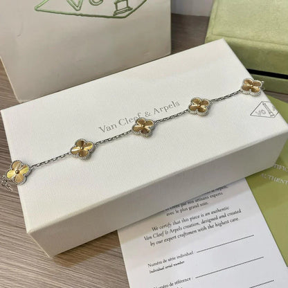 [Elara]GLÜCKSKLEE-ARMBAND MIT 5 MOTIVEN – LASER-KOLLEKTION