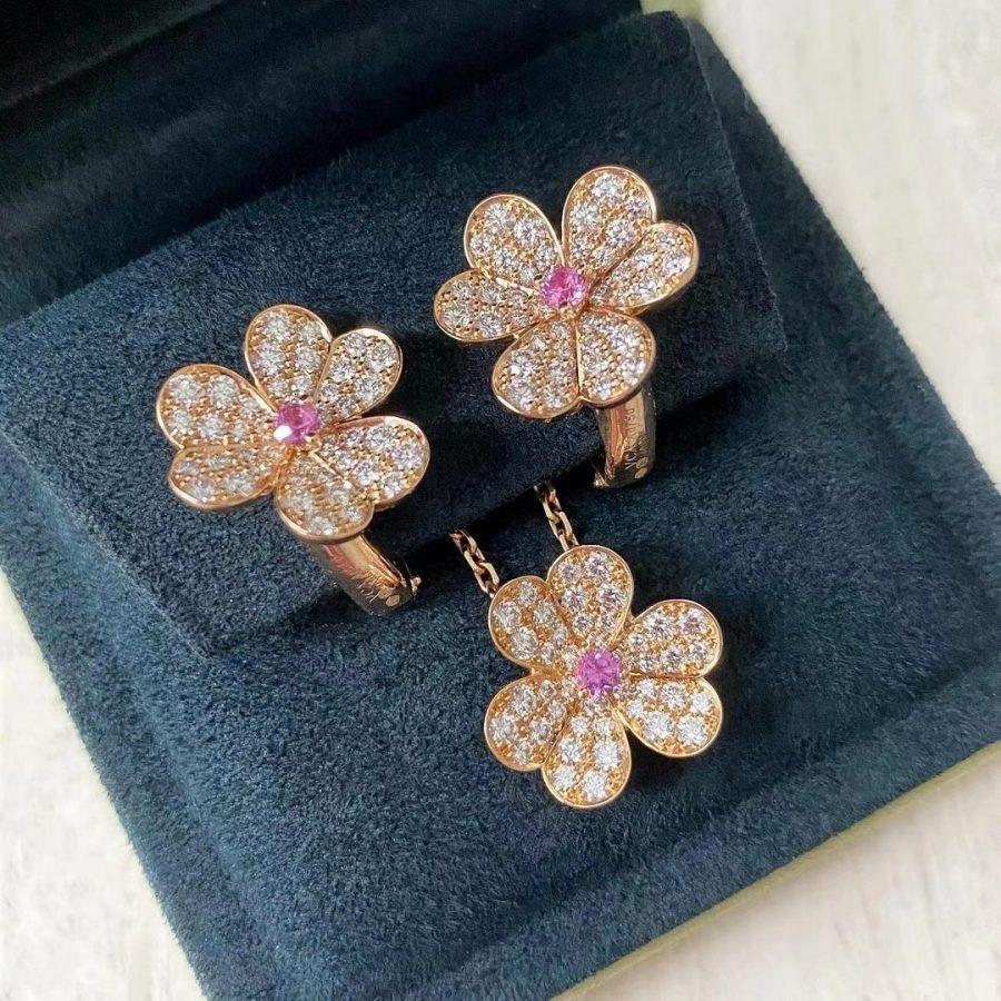 [Elara]PAVÉ DIAMANT SCHMETTERLING CHARM HALSKETTE