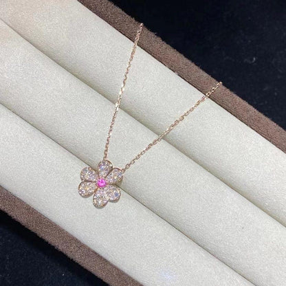 [Elara]PAVÉ DIAMANT SCHMETTERLING CHARM HALSKETTE